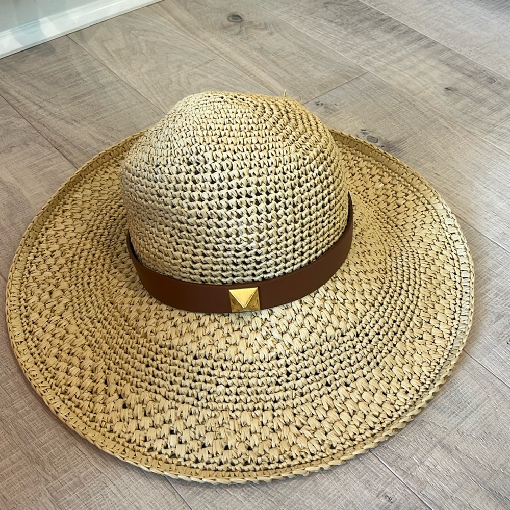 Valentino raffia rockstud hat